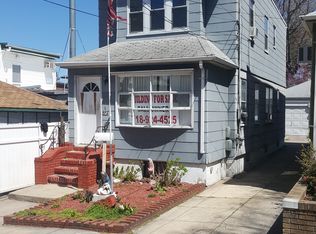 7711 64th Ln, Glendale, NY 11385