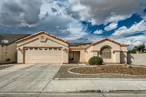 2114 Akamine Ave Photo 1