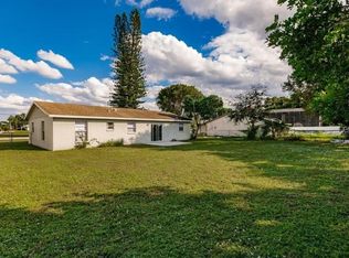 1324 SE 20th Ct, Cape Coral, FL 33990