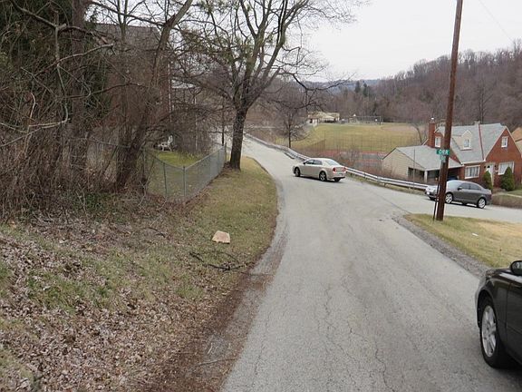 4th image of 1000 Terrace Dr