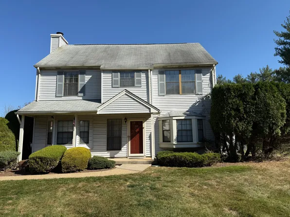 2105 Deerfield Dr, Edison, NJ 08820