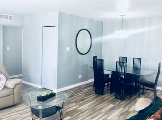 1354 Borden Dr, Elgin, IL