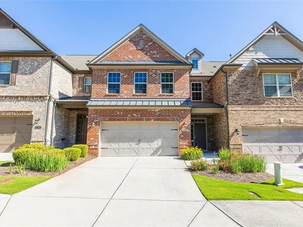 9872 Cameron Parc Cir, Johns Creek, GA 30022