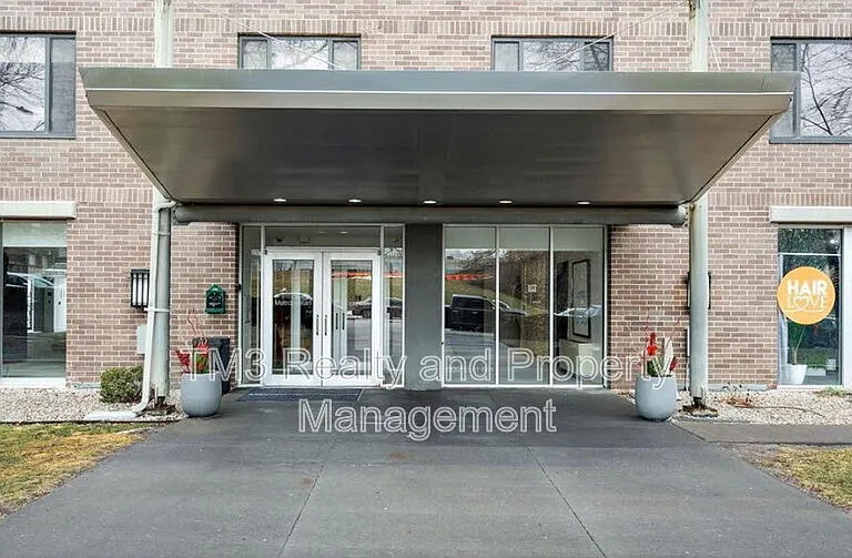600 E 8th St #TS-Q — Photo 16