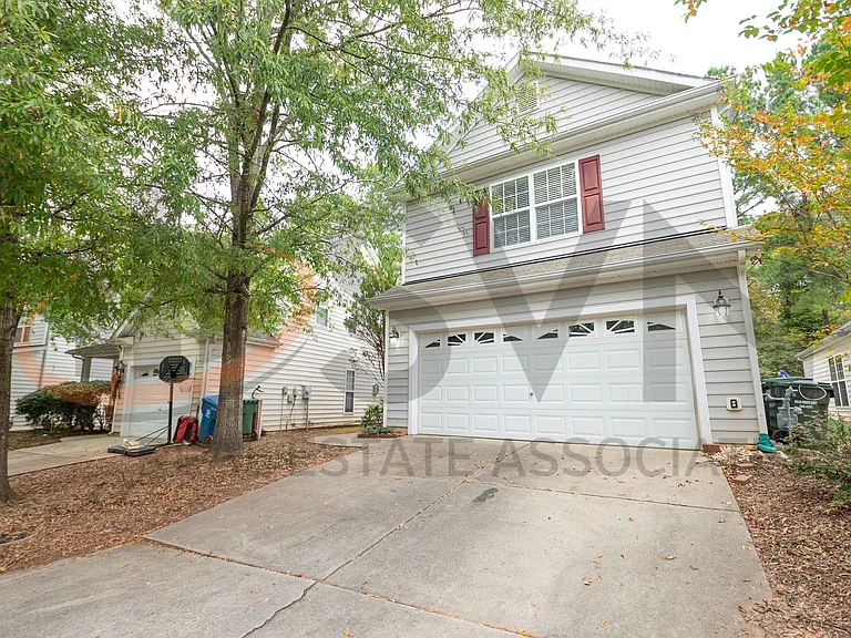 1007 Red Hat Ln — Photo 3