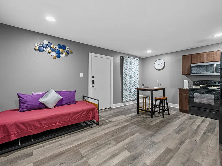 3611 Murworth Dr #7 — Photo 4