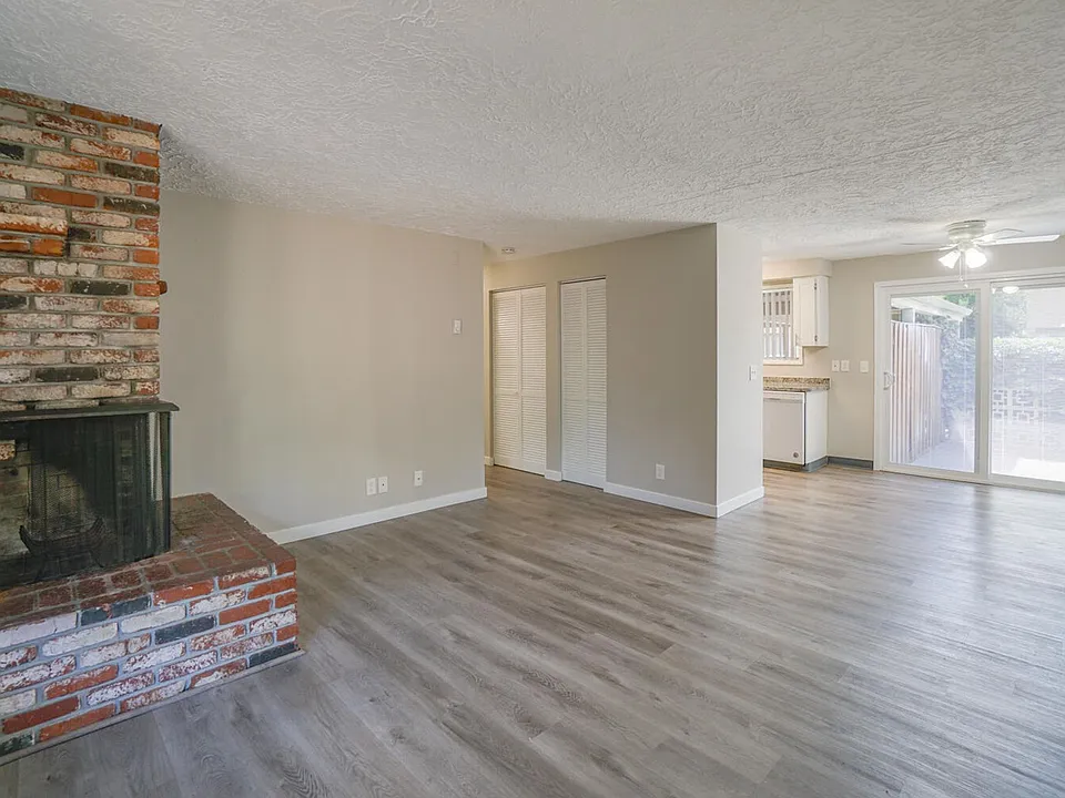 Quailwood Apartments