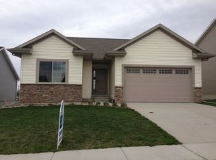 4911 Millenium Dr, Cedar Falls, IA 50613