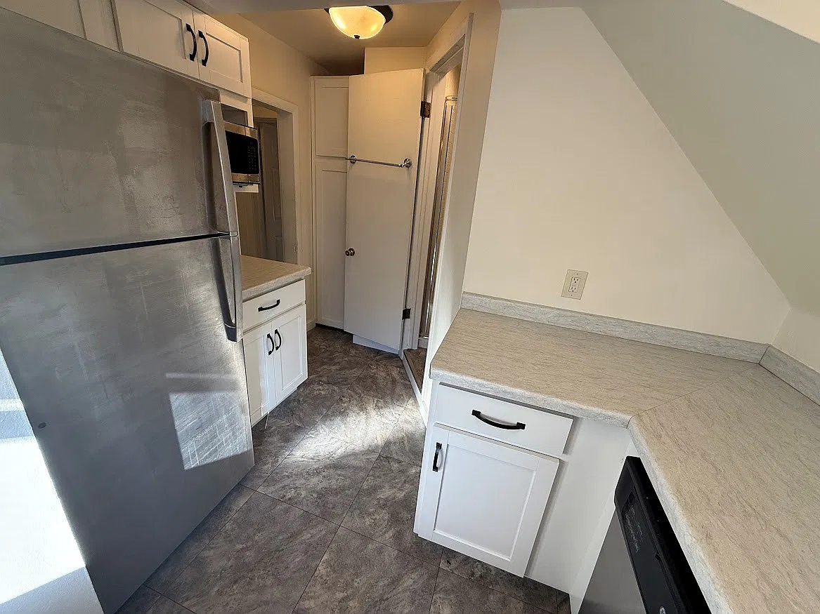 1 bed, 745 sqft, $1,395 — Photo 4