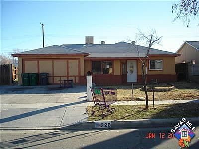 1st image of 220 E Avenue P4