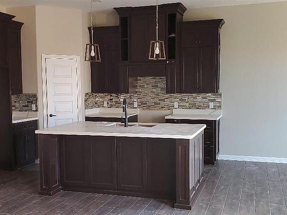 3rd image of 3312 Las Vistas Ln