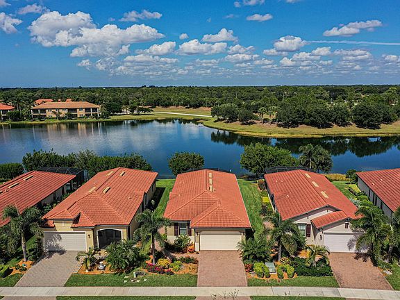 5th image of 10456 Crooked Creek Dr