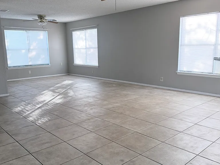 16727 Coral Glade — Photo 2