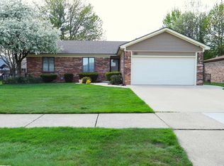 51649 Mitchell Dr, Chesterfield, MI
