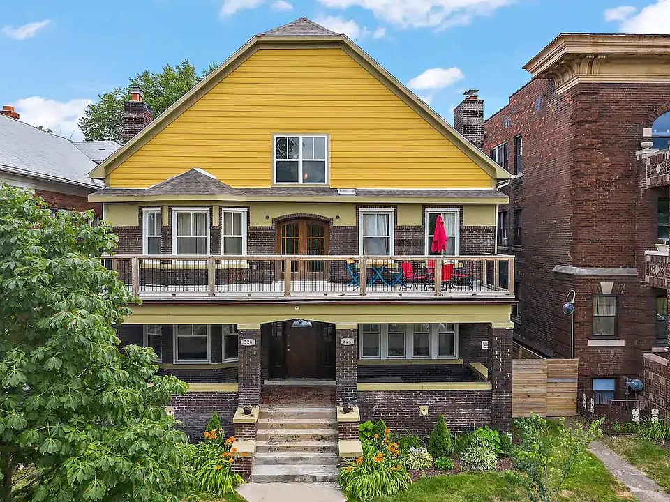 524 Kirby St E #1