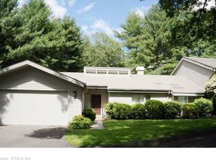 8 Ivy Cv, Avon, CT 06001