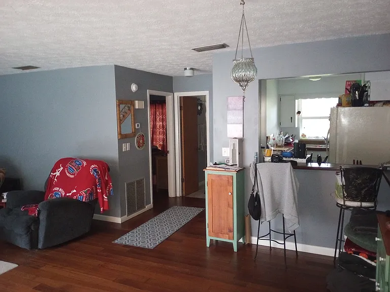 216 F St — Photo 6