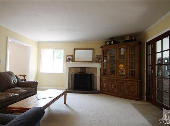2nd image of 3335 Rivermore St