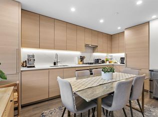 305 Morrissey Rd #603, Pt Moody, BC V3H 0M3