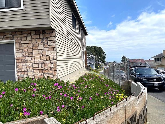 3rd image of 375 Shipley Ave