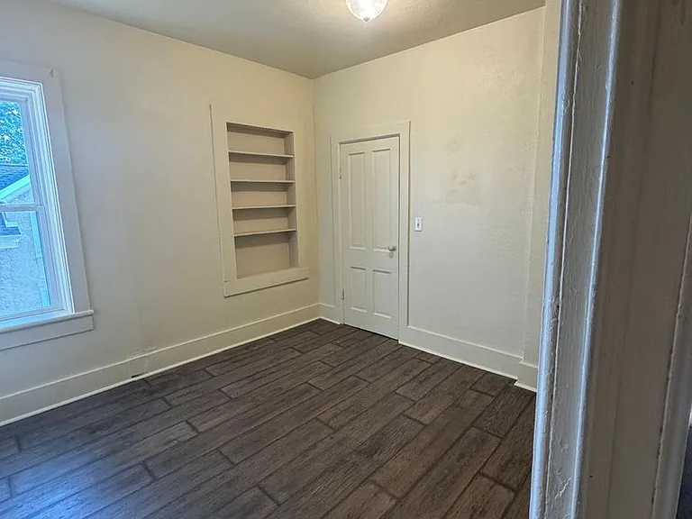232 N Nash St — Photo 23