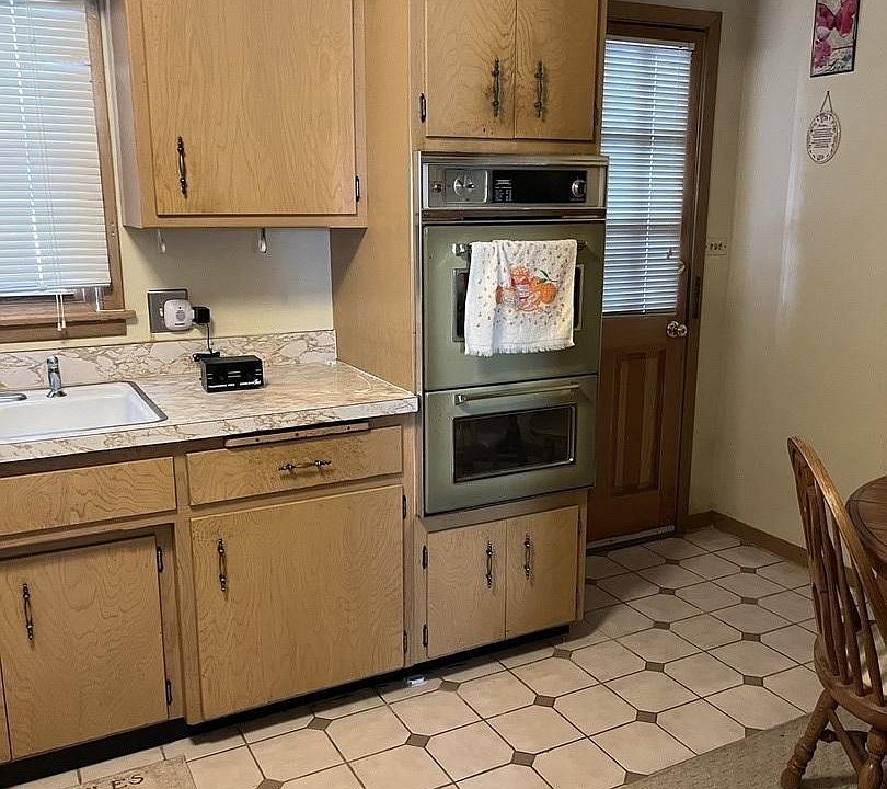 2nd image of 366 Elk Blvd