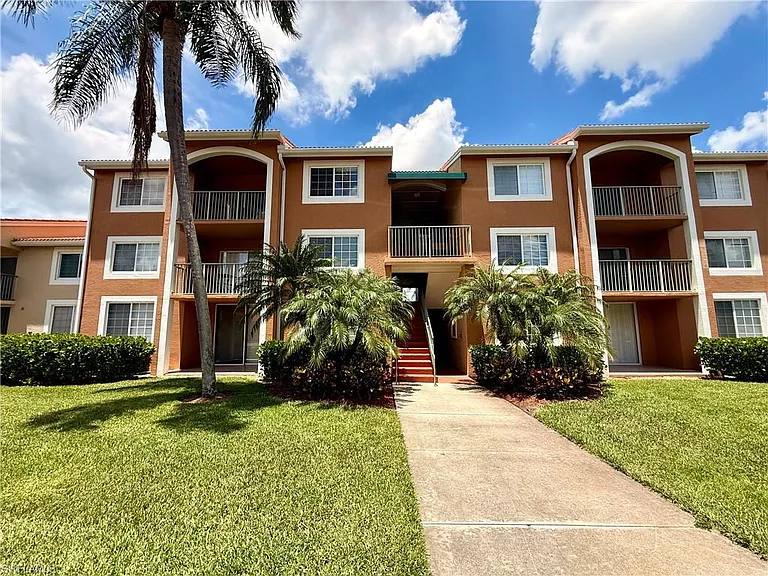 1265 Wildwood Lakes Blvd #303 — Photo 3