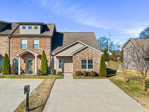 2nd image of 3429 Fleeman Place Dr NE