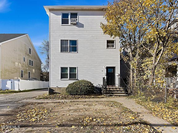 2nd image of 414 Princeton Avenue