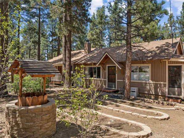 2013 Cedar Ln, Big Bear City, CA 92314