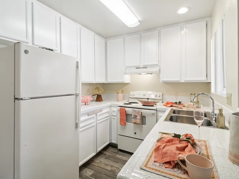 The Village Apartments — Photo 31