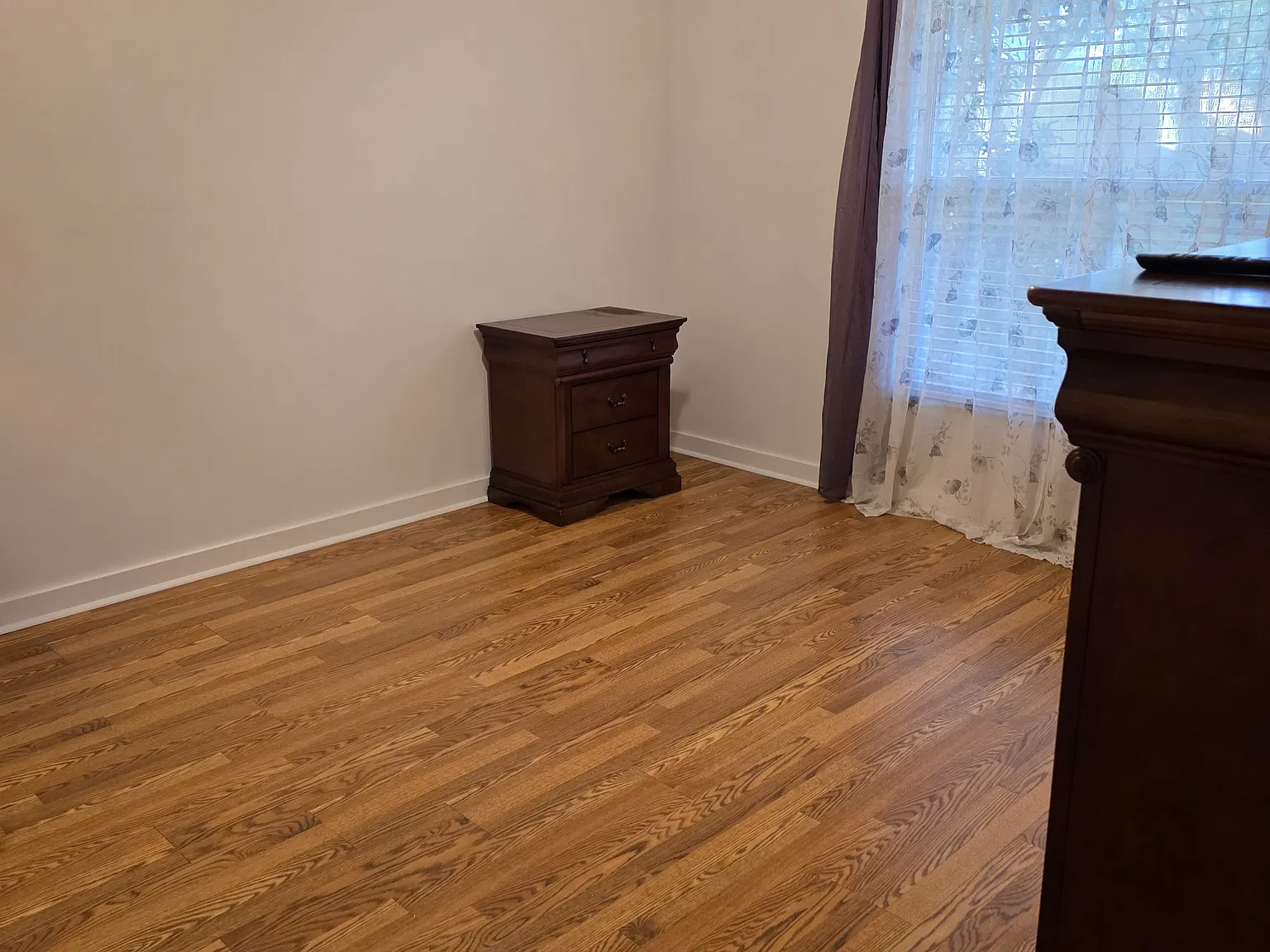 1 bed, 1500 sqft, $800 — Photo 3