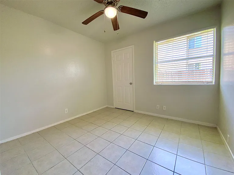 2300 Cedrick Cv #B — Photo 21