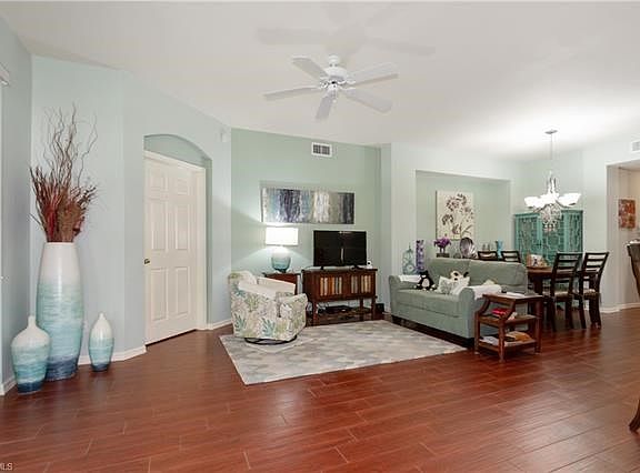 4th image of 22993 Lone Oak Dr