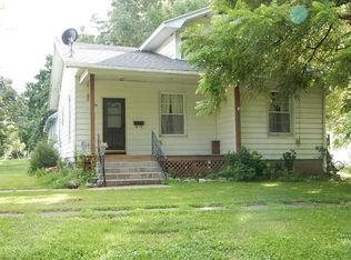 190 Clay St, Warsaw, IL 62379