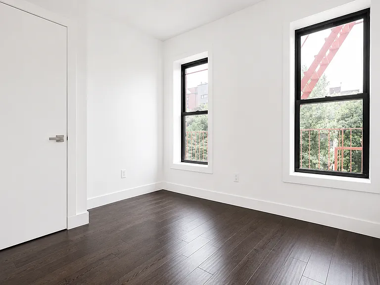 805 Quincy St #3 — Photo 1