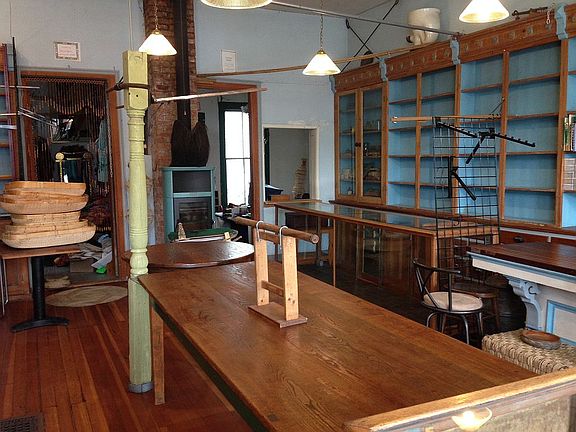 store shelves when empty