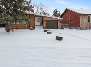 572 N West Cres, Forestburg, AB T0B1N0