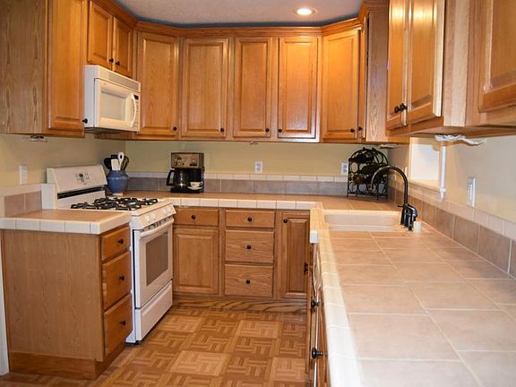 3rd image of 2105 Burma Ln
