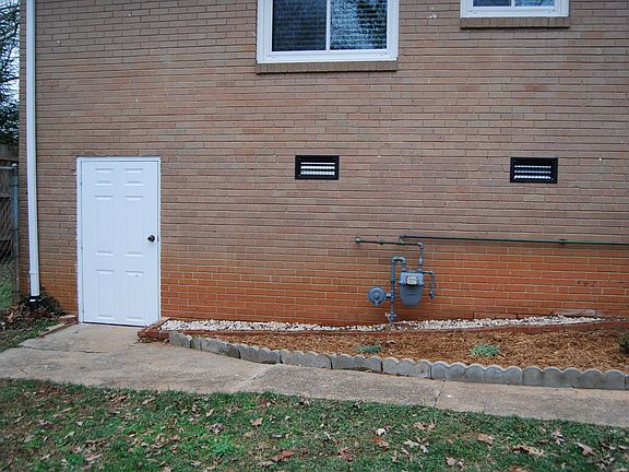 walk in crawl/storage