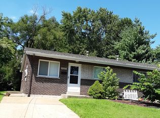 10003 Stephens Pl, Saint Ann, MO 63074