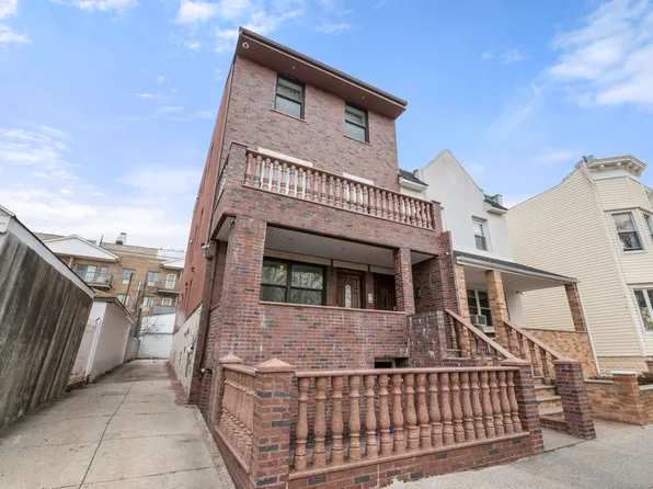 9424 Ft Hamilton Parkway image 1 of 21