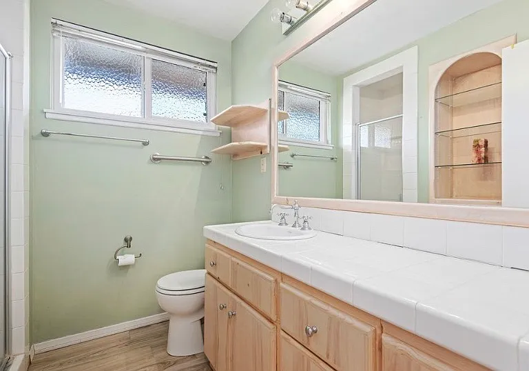 691 Ardmore Dr — Photo 11