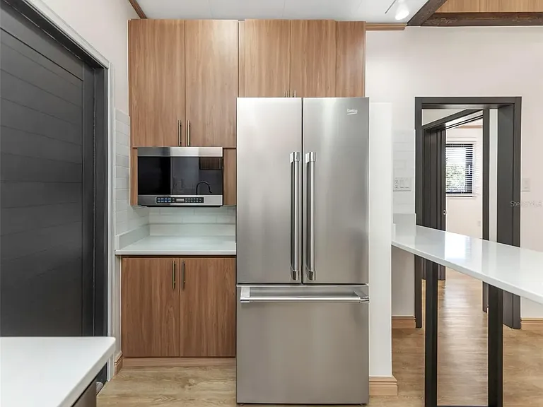 1125 Melrose Ave S — Photo 4