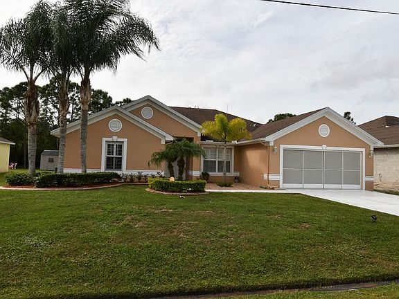 3rd image of 5556 NW South Lundy Cir