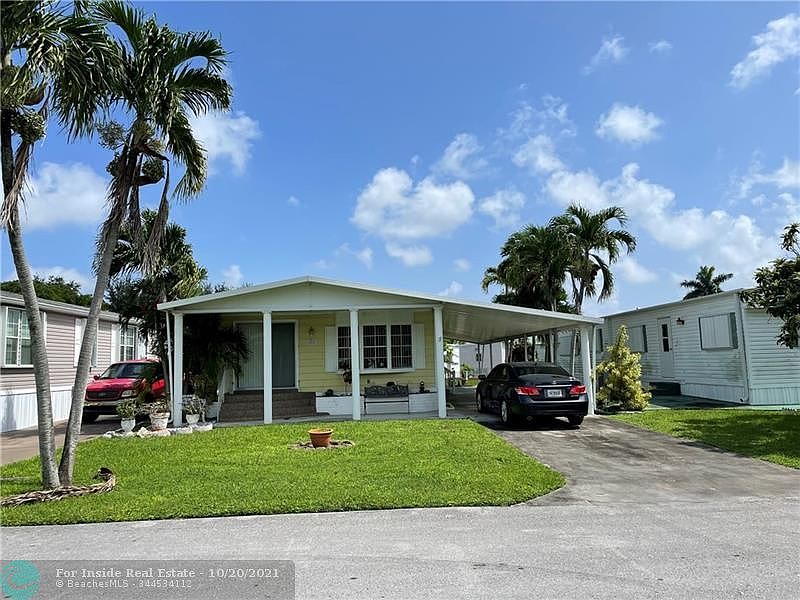 1st image of 5520 SW 32nd Ter
