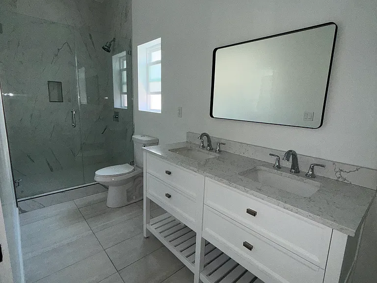 6381 Newcastle Ave — Photo 7