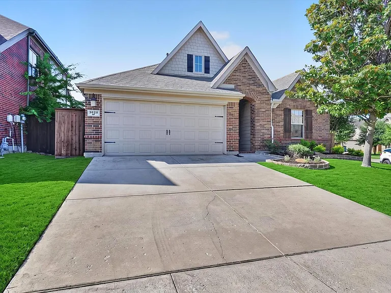 3628 Jockey Dr — Photo 3