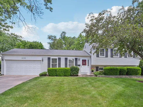 1430 Yorkshire Ln, Schaumburg, IL 60194