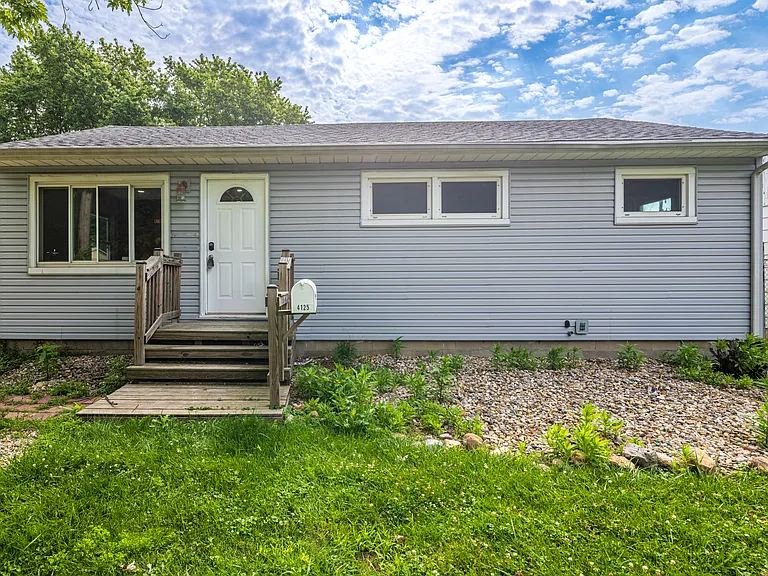 4125 Mississippi St — Photo 1
